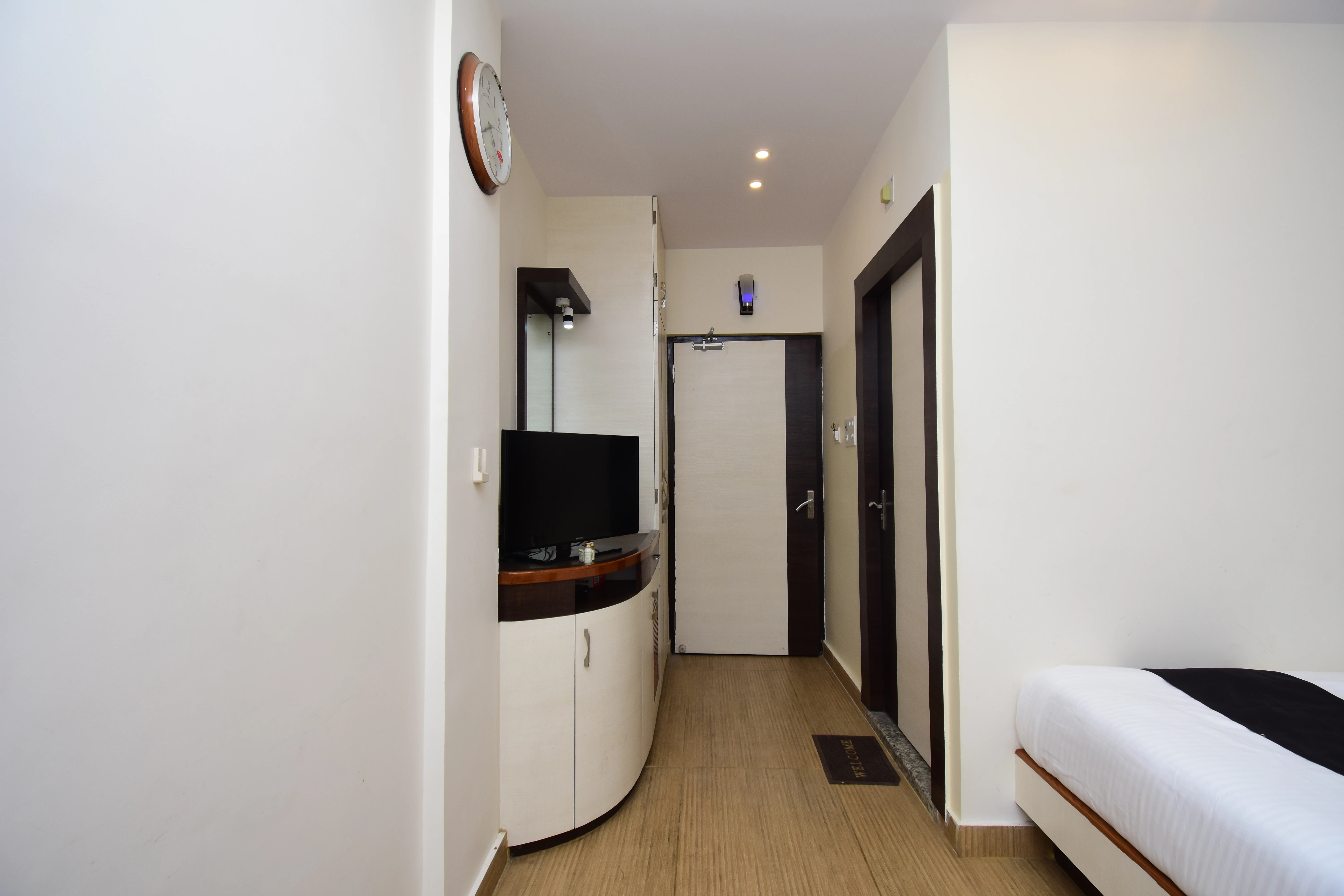 Royal Delux Room 2